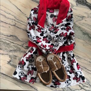 Disney Minnie Mouse Kids Robe and Boden kids puppy slippers size 27